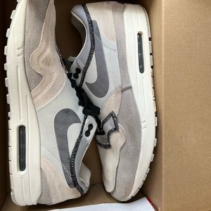 Size 14 nike air max inside out phantom black